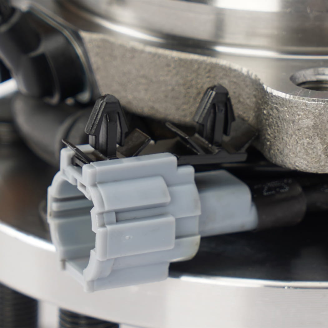 HanHub 515065 Predné koleso a ložisková zostava kompatibilná s pohraničným Pathfinderom Xterra Rovník nahrádza SP450701 BR930638 VKBA6999 713613940 9329003 40202-EA300 40202-ZP90A 40202